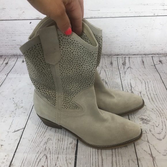 BCBGeneration Cowboy Boots - Picture 4 of 8